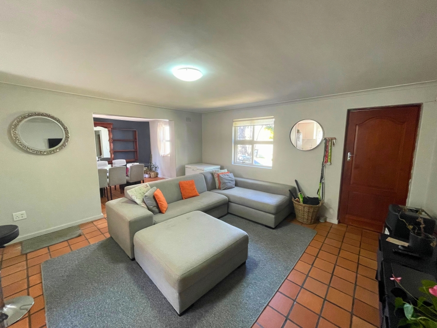 To Let 4 Bedroom Property for Rent in Langeberg Village Western Cape